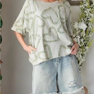 Oli & Hali Women's Heart Appliqué Short Sleeve Mineral Wash Top-Sz L-Like New